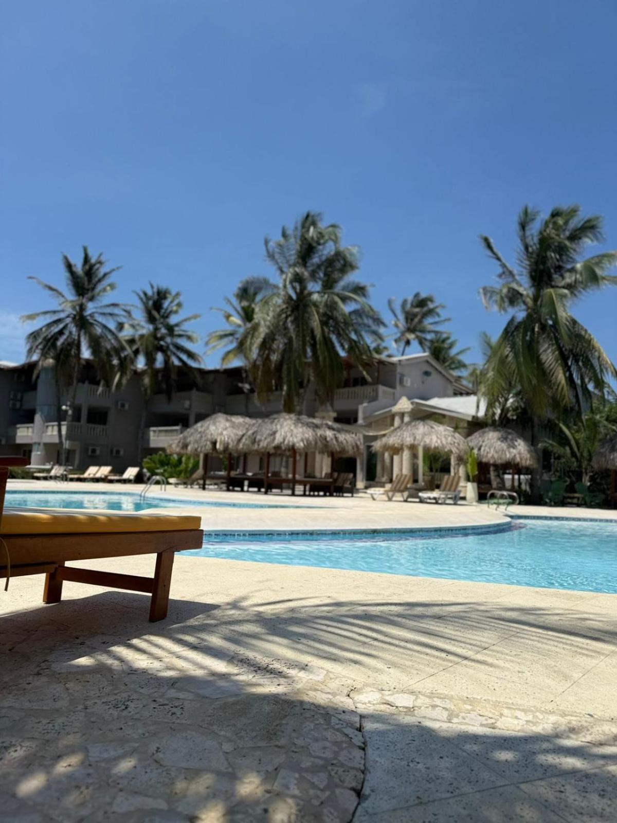 Playa Palmeras Beach Resort Cartagena Exterior photo