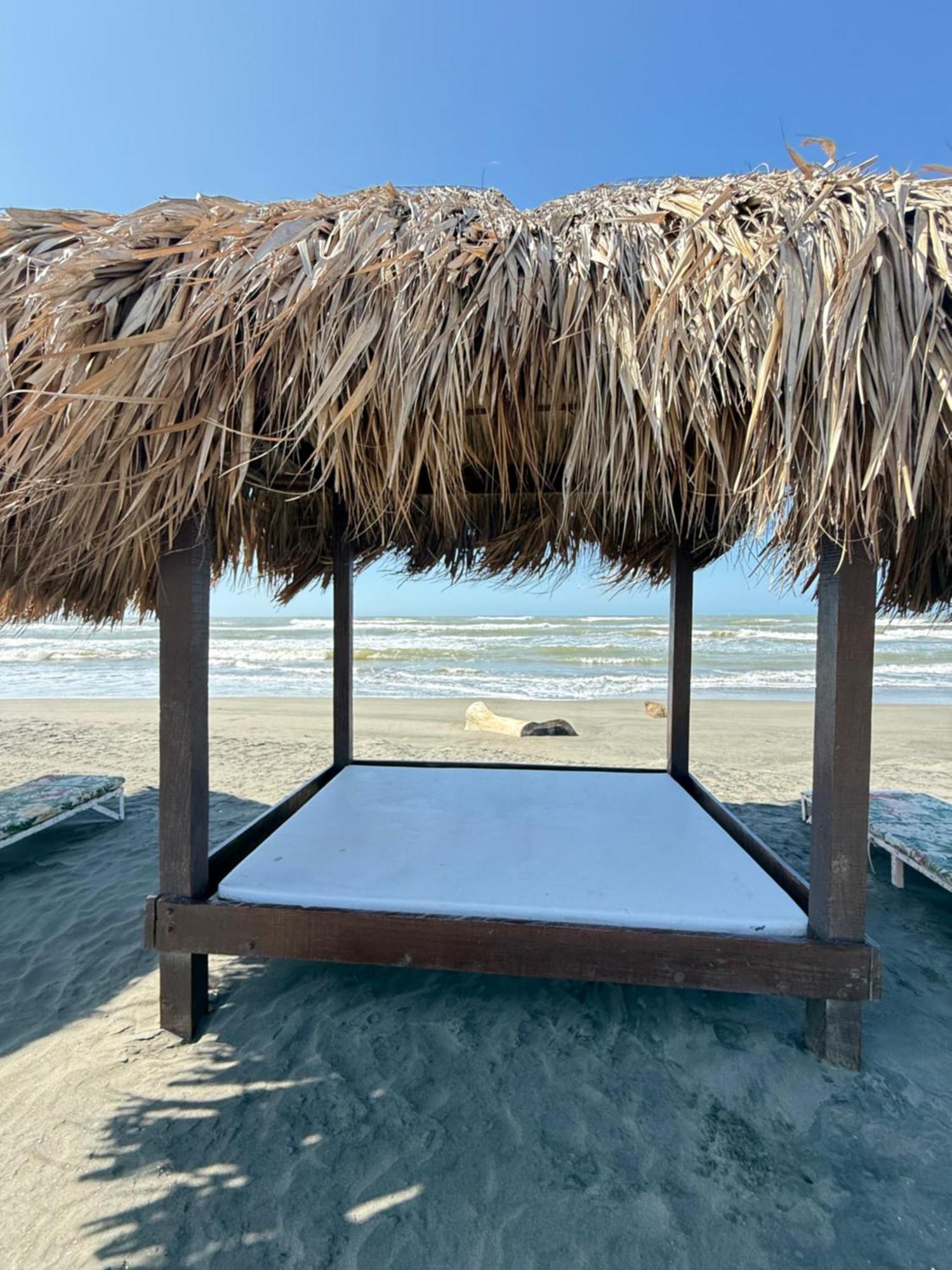 Playa Palmeras Beach Resort Cartagena Exterior photo